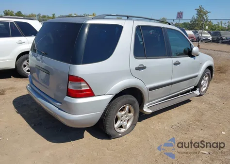 1999 Mercedes-Benz Ml 320 z USA, uszkodzony, nr VIN 4JGAB54E4XA123477